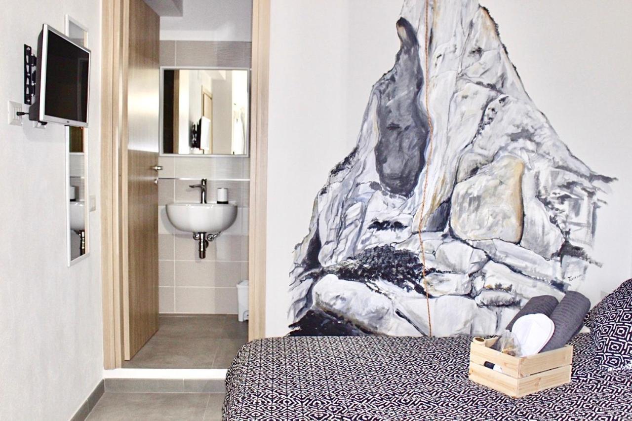 Bedandclimbing Hotell Baunei Exteriör bild